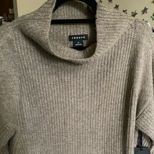 NWOT Trouve sweater
